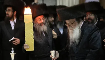 תפילה למוצאי שבת - מהרב לוי יצחק מברדיטשוב: (אידיש)