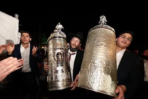 התברר כי ימיה ספורים: ותרמה ספר תורה