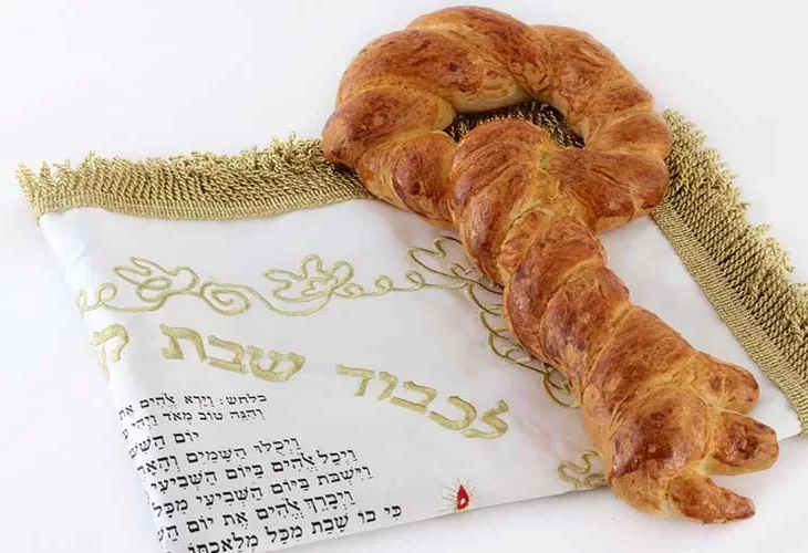 לחמים בצורת מפתח