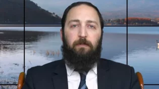 דף יומי: הדף היומי לצפיה - פסחים ק"כ - ח’ ניסן: הרב פנחס יוסף אקרב
