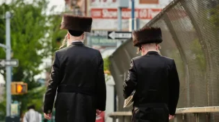 נתונים מזעזעים: יותר ממחצית מיהודי ארה"ב חוו אנטישמיות בשנים האחרונות