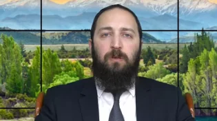 דף יומי: הדף היומי לצפיה - שקלים י’ - י"ח ניסן: הרב פנחס יוסף אקרב