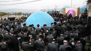 זעם חרדי: במשרד הבריאות שוקלים להטיל הגבלות לציון הרשב"י