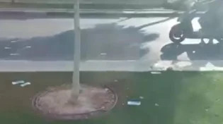 גשם של כסף נחת בבאר שבע והתושבים הסתערו ואספו