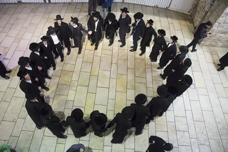 אחרי שנה של הפסקה: בחב"ד נערכים לתהלוכות הענק בל"ג בעומר