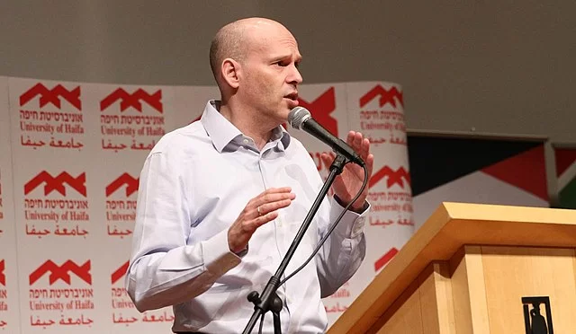 רק שנה אחרי: פרקליט המדינה יבדוק את התלונות נגד ‘היהודים באים’ רק שנה אחרי: פרקליט המדינה יבדוק את התלונות נגד ‘היהודים באים’