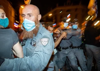 ראש ישיבת ’מיר’ במכתב חריף נגד השתתפות בהפגנות הימין הקיצוני: "עלולים להתגלגל לשפיכות דמים"