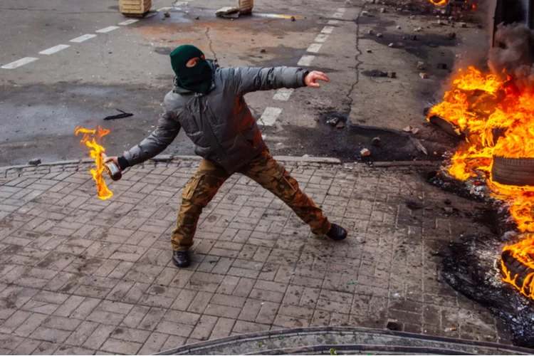 תיעוד: הושחת בית כנסת בלב ניו יורק תיעוד: הושחת בית כנסת בלב ניו יורק