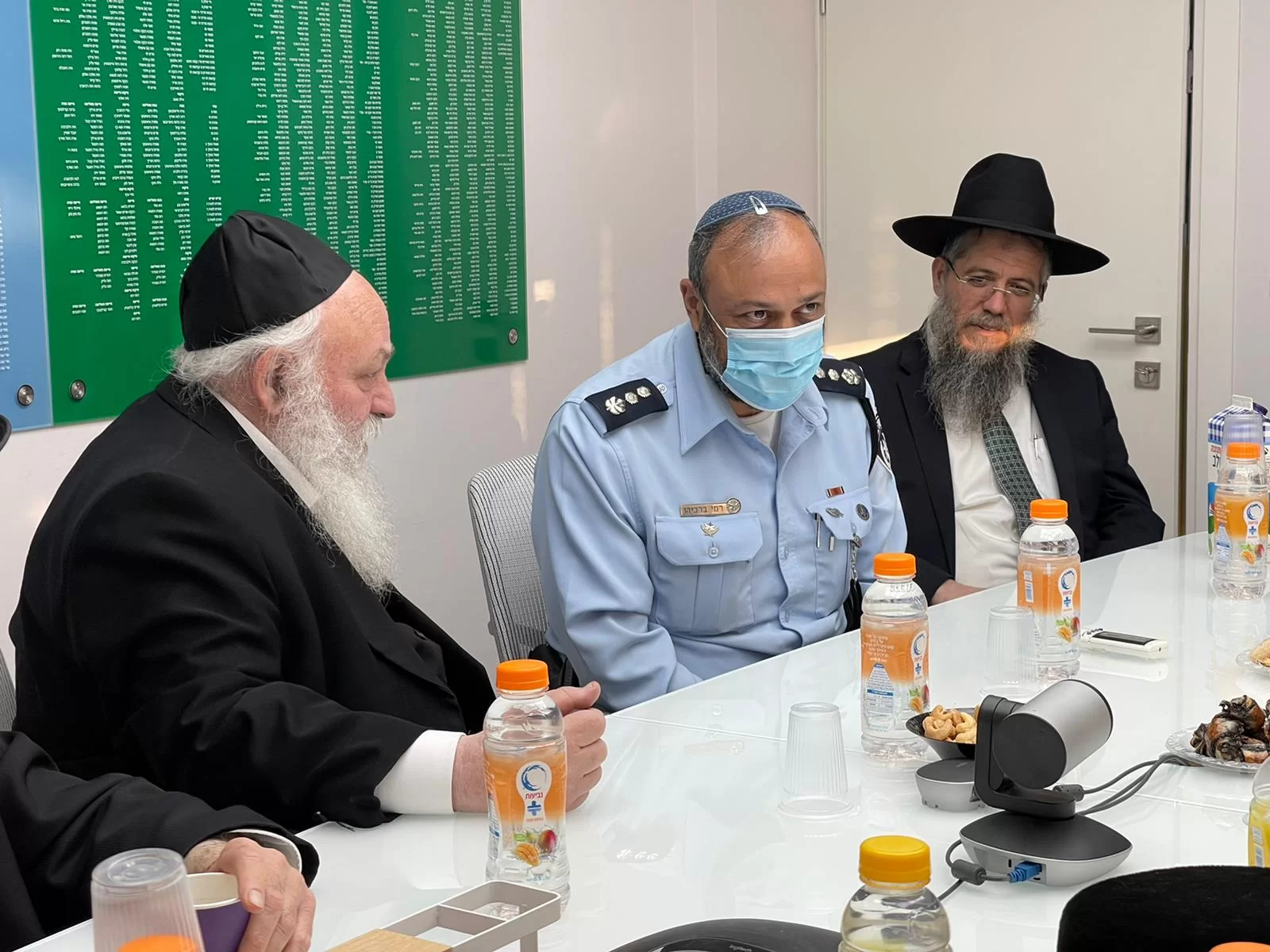 מחשש לחילולי שבת: קריאה מיוחדת לציבור להקדים הגעה למירון