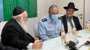 מחשש לחילולי שבת: קריאה מיוחדת לציבור להקדים הגעה למירון