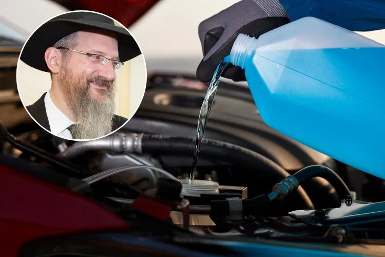 קידמת הטכנולוגיה: רבה של רוסיה בירך על מים מהאוויר שברכב