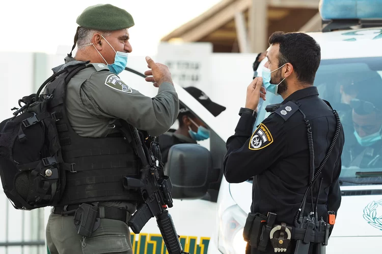 החבר תיעד: אברך צעיר נשדד בצומת נווה יעקב ע"י שני ערבים