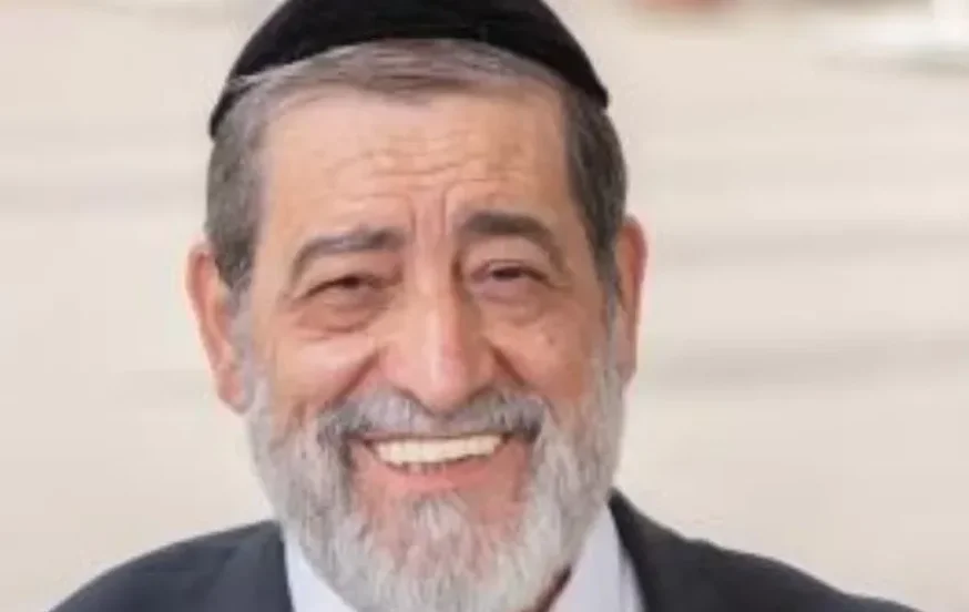 ברוך דיין האמת: רבה הראשי של יהדות סוריה, הרב אברהם חמרה נפטר לבית עולמו ברוך דיין האמת: רבה הראשי של יהדות סוריה, הרב אברהם חמרה נפטר לבית עולמו