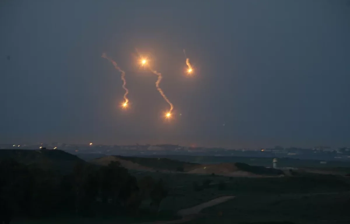 התפללו: הודעת דובר צה"ל: כוחות אוויריים וקרקעיים תוקפים כעת ברצועת עזה