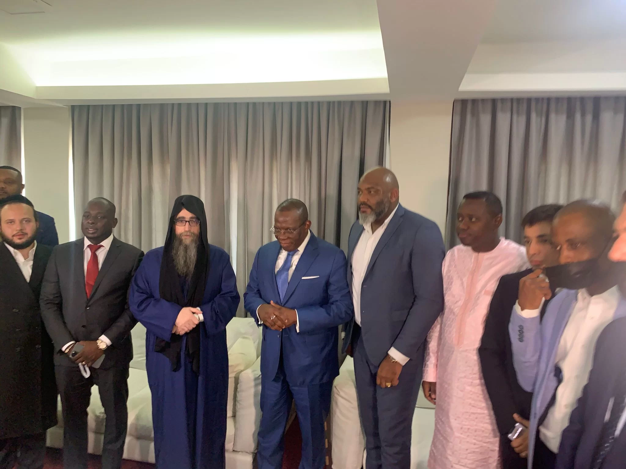 ראש ממשלת גינאה | פגישה עם כבוד האדמו״ר רבי יאשיהו פינטו