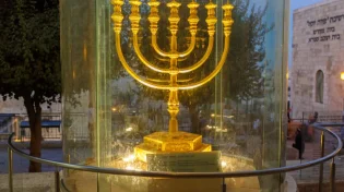 הציור הענק בבית הכנסת עדס בנחלאות נחשף