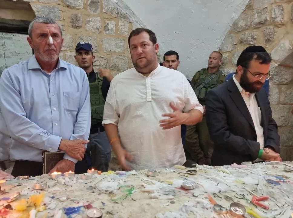 לרגל ההילולה של יוסף הצדיק, ולציון יום פטירתו - למעלה מ-3,000 איש ביקרו הלילה בקבר יוסף