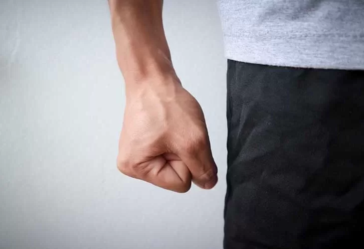 אלימות בציבור: