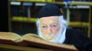 האם מכירת בתים וקרקעות לנכרי צריכה להיות גם בטאבו?