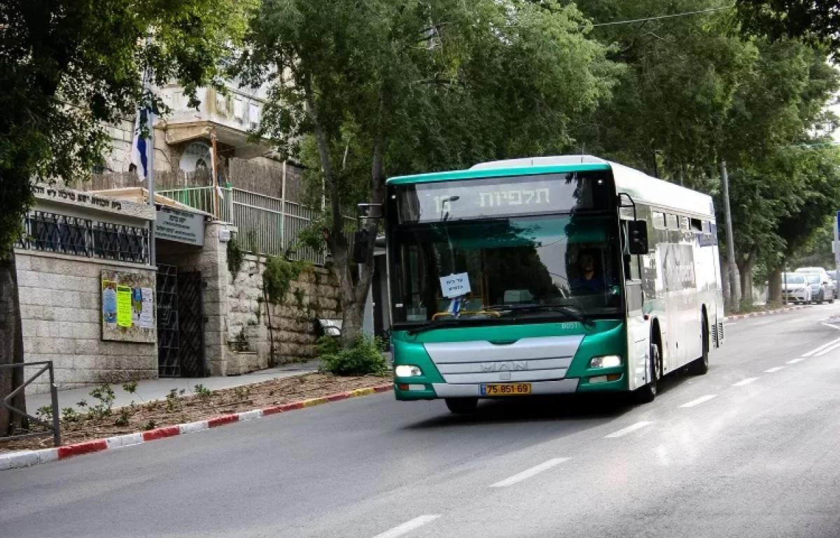 זעם בציבור החרדי והמסורתי - מיכאלי תפעיל תחבורה ציבורית בשבת