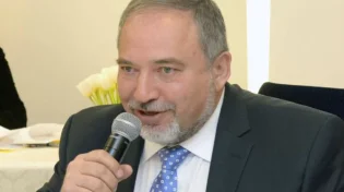 מקומם: היועמ"ש החליט לא להעמיד לדין את ליברמן על הסתה