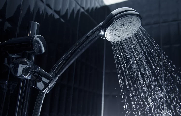 האם מותר להתקלח בשבת? האם אפשר להתקלח בשבת? האם מותר להתקלח בשבת? האם אפשר להתקלח בשבת?