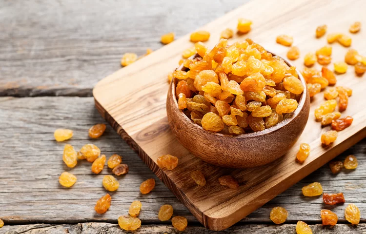 מה מברכים על צימוקים? מה מברכים על צימוקים?