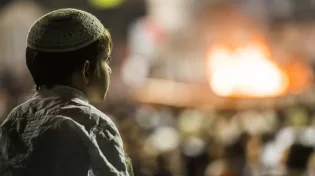 הזוי: האימא לגדול הדור: "תתפלל שהבן שלי ימות"