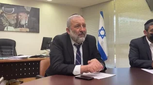 דרעי במתקפה: "רוצים לחסל את זהותה היהודית-מסורתית של ישראל"
