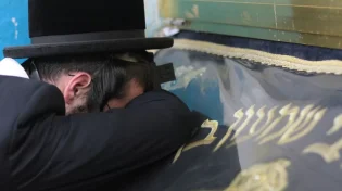 הרב אליהו רוסתמי: "גם פרק שירה לא יעזור לכם"