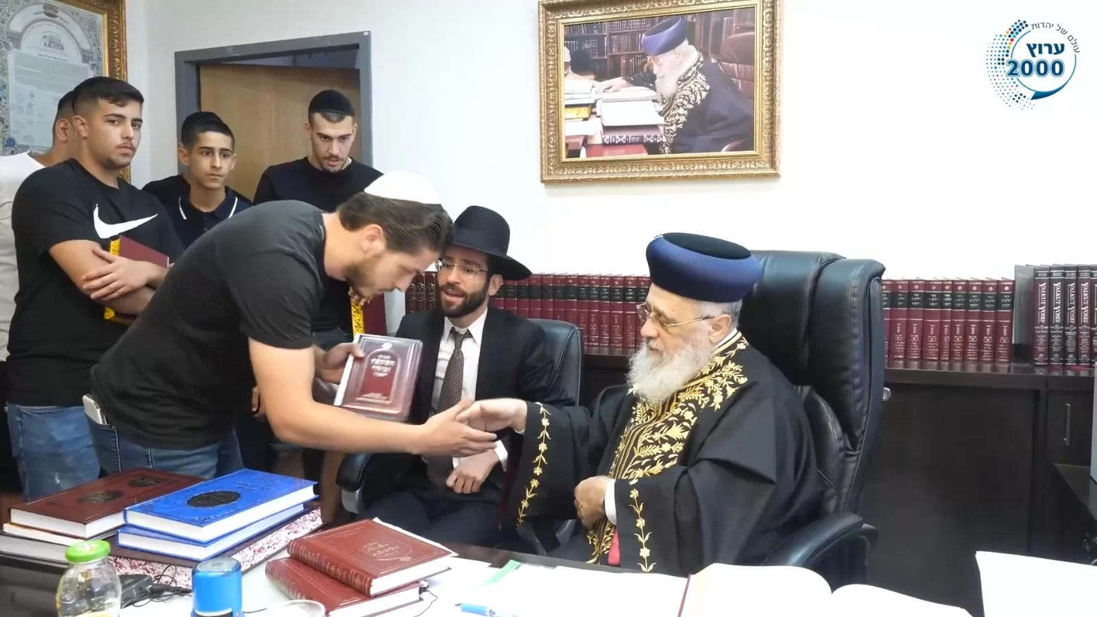 לשוב לאביהם שבשמיים: המסע של תלמידי בית המדרש בחולון. הצטרפו לשוב לאביהם שבשמיים: המסע של תלמידי בית המדרש בחולון. הצטרפו