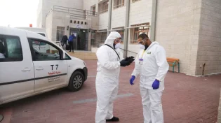 בבתי כנסת, אולמות ומסעדות: החל מהבוקר חזרו מגבלות התו הירוק