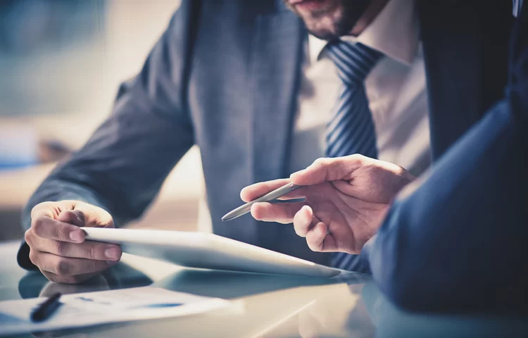 כיצד נימנע מן הביקורת? כיצד נימנע מן הביקורת?