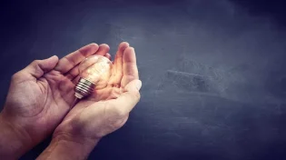 מתחילים מחדש שבת בראשית