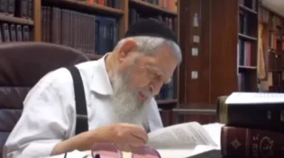 מדהים! מה עשה הרב עובדיה כשכמעט איבד את הראייה בעיניו?