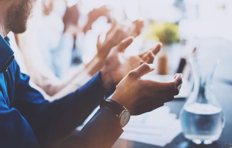 אופן מחיאת כף עפ"י הזוהר אופן מחיאת כף עפ"י הזוהר