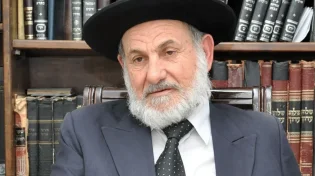 הדיין על האסון המחריד: "ספר תורה שעשוי מבקבוקים חוסר כבוד"