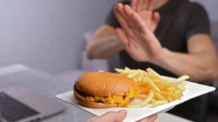 ויסות כמות המזון המוכנס אל הגוף