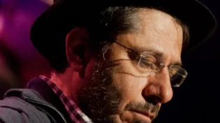להקת "השילצים" בוידאו-קליפ לזכרו של מאיר בנאי ז"ל