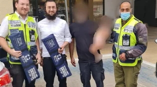 נס בראש העין: המחלץ הזעיק את המתנדבים לחלץ את בתו מהרכב 