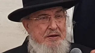 לקיים בנו חכמי ישראל: הגרב"מ אזרחי מונשם ומורדם בטיפול נמרץ