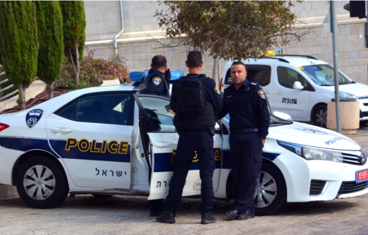 תוקפי היהודים נעצרו, אך התיק נסגר בטענה ’טרם אותרו חשודים’ תוקפי היהודים נעצרו, אך התיק נסגר בטענה ’טרם אותרו חשודים’