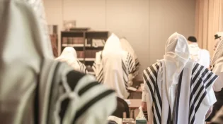 האם מותר לשחק ביום הכיפורים?
