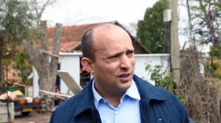 נשיא ערוץ 2000: "למזלנו אלוקים הוא לא בנט"