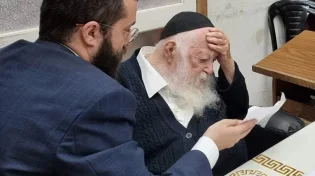 מרן שר התורה לראשי ליב"ה: "תמשיכו במאבק על קדושת הכותל"