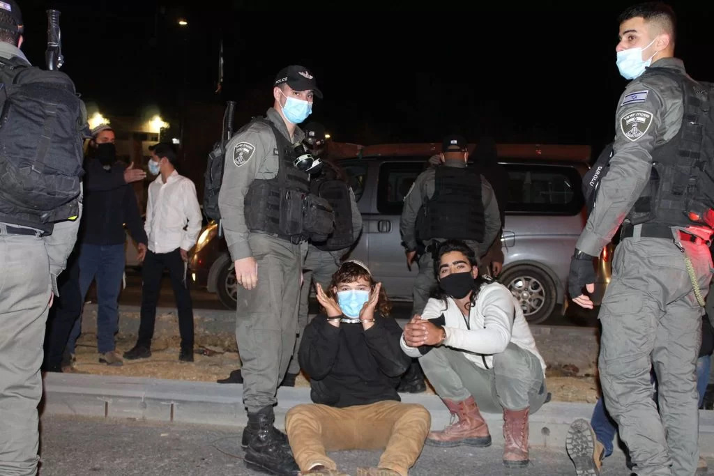 בית המשפט שחרר את העצורים מהפגנת הימין בהפגנת ’סנדק’ בית המשפט שחרר את העצורים מהפגנת הימין בהפגנת ’סנדק’