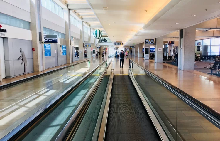 ח"כ איכלר בנאום נגד הממשלה: מפרה זכויותיהם של אזרחים בנתב"ג ח"כ איכלר בנאום נגד הממשלה: מפרה זכויותיהם של אזרחים בנתב"ג
