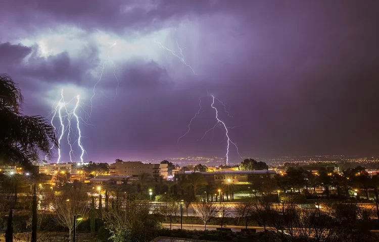 היערכות לקראת מזג אוויר סוער: המשטרה וחברת החשמל בהנחיות היערכות לקראת מזג אוויר סוער: המשטרה וחברת החשמל בהנחיות