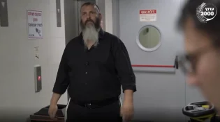 הזמר עדי גביסון: "אפילו לא היו לי חברים חובשי כיפה בתור ילד"