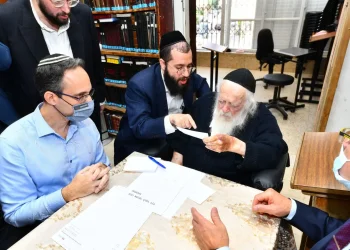  פרופ’ רן בליצר מדבר על קריאת הגר"ח קנייבסקי לחסן את הילדים